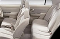 日産ティーダ　ラティオ1.5