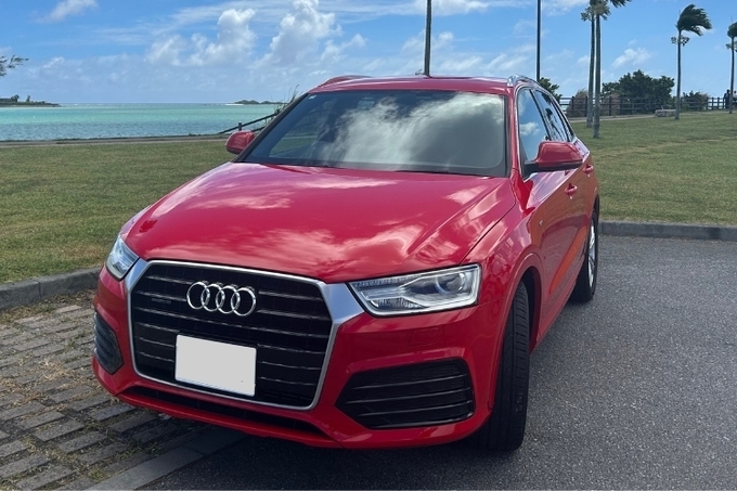 【アウディSUV 5人乗り】沖縄の景色に負けない鮮やかな外観♪Bluetooth対応・充電器・チャイルドシート無料貸出し！