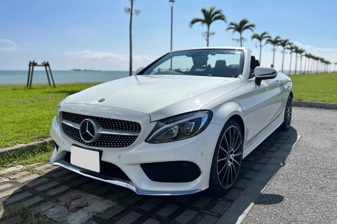 【メルセデスベンツ オープンカー】ラグジュアリーな雰囲気と爽快感を楽しめます♪Bluetooth対応・充電器・チャイルドシート無料貸出し！