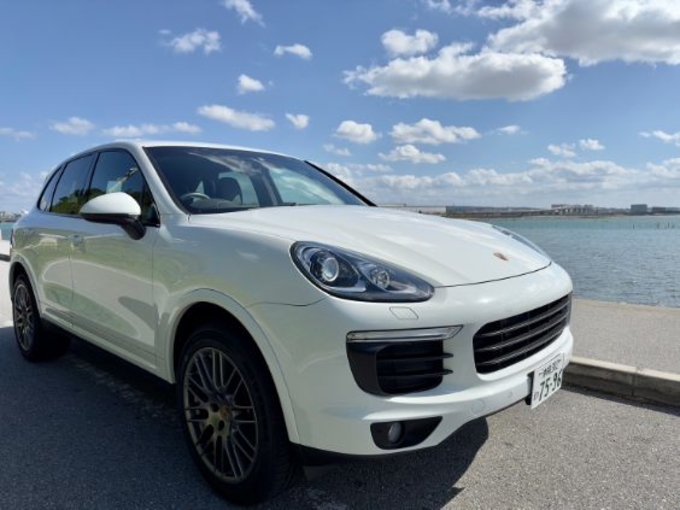 PORSCHE　Cayenne　特別限定車「Platinum　Edition」　2018年式　3.6L V6エンジン搭載車！免責補償･ノンオペレーションチャージ補償料込！ リムジン那覇空港個別無料送迎(最大7人まで)！※諸事情等により、リムジン以外での送迎になる場合もあり