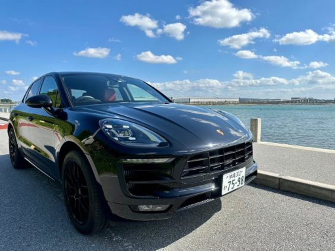 PORSCHE Macan GTS 2018年式 3.0L V6ツインターボ搭載車！免責補償･ノンオペレーションチャージ補償料込！リムジン那覇空港個別無料送迎(最大7人まで)！※諸事情等により、リムジン以外での送迎になる場合もあり