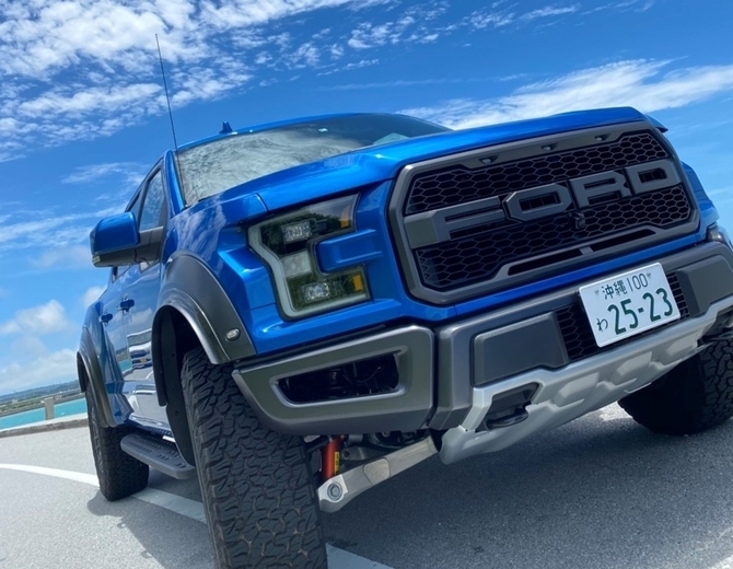 FORD F-150 RAPTOR 2019年モデル！ V6 3.5L EcoBoostツインターボ搭載！！ 免責補償･ノンオペレーションチャージ補償料込！※荷台トノカバーなし　 リムジン那覇空港個別無料送迎(最大7人まで)！※諸事情等により、リムジン以外での送迎になる場合もあり