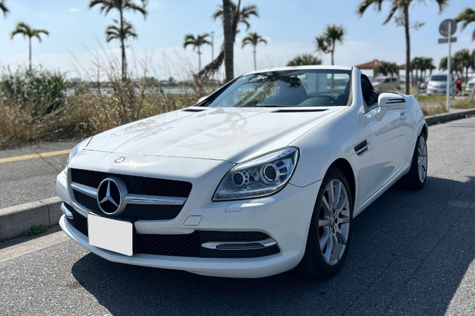 【メルセデスベンツ オープンカー2人乗り】快適ドライブで沖縄の絶景を堪能♪Bluetooth対応・充電器・チャイルドシート無料貸出し！