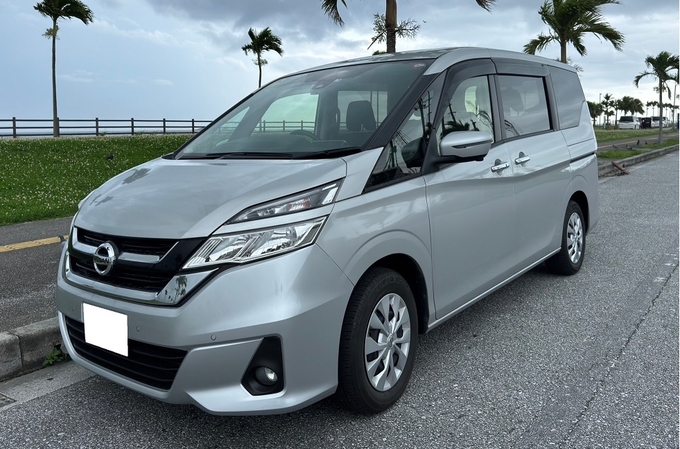 【ミニバン8人乗り】広々とした車内でファミリー・グループ旅行にオススメ！Bluetooth対応・充電器・チャイルドシート無料貸出し！