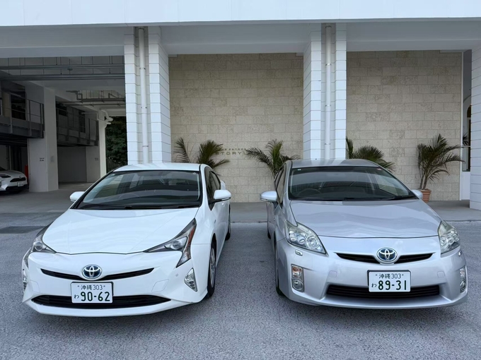 ⭐プリウス・ハイブリッド　5人乗り  低燃費 空港送迎無料！！ 禁煙車！大人気車種！!⭐