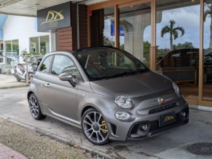 新入庫！　アバルト　595C　ソフトトップカブリオレ　　　　　　　　　　　　　　　　　　　　　　　　　　　リムジン那覇空港個別無料送迎(最大7人まで)！　　　　　　　　　　　　　　　　　　　　　　　　　※諸事情等により、リムジン以外での送迎になる場合もあり