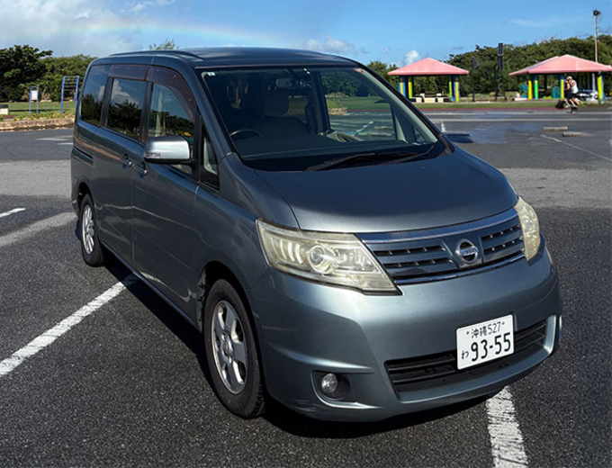 日産 セレナ 【ダイヤモンドシルバーメタリック】