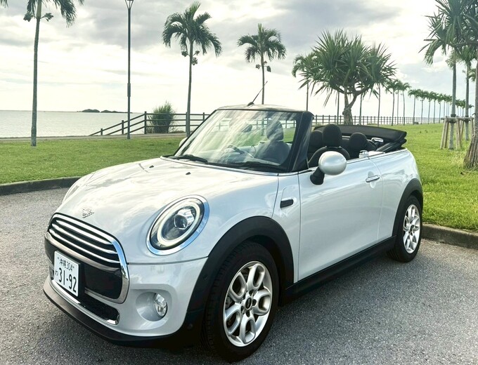 【MINIオープンカー】おしゃれで可愛い愛されボディ!Bluetooth対応・充電器・チャイルドシート無料貸出し!