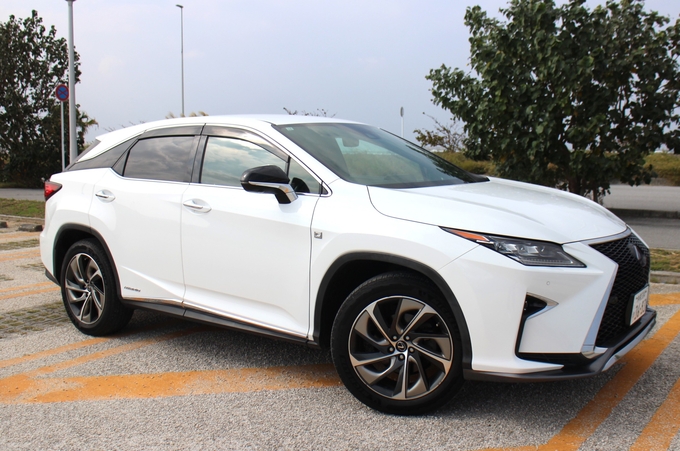 沖縄の旅をワンランク上へ☆レクサスRXで叶える上質な移動で特別な旅に‼　　那覇空港⇔店舗間 個別送迎無料、安心の免責補償付☆