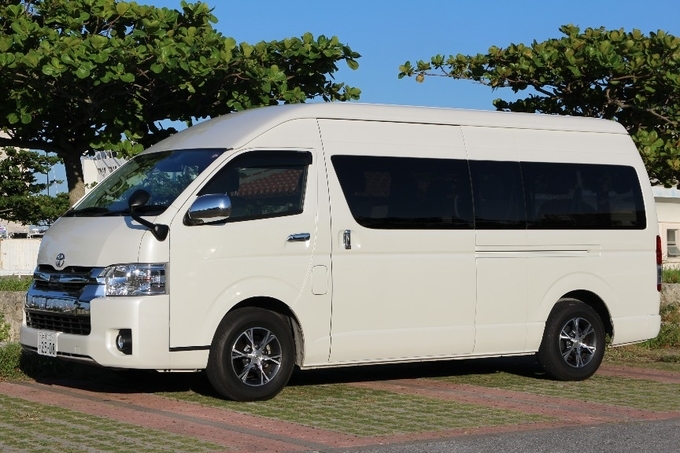 期間限定『毎日５０００円引き。~3/10まで』個別送迎無料、エンジョイ沖縄‼免責補償付の安心プラン　ハイエースグランドキャビン