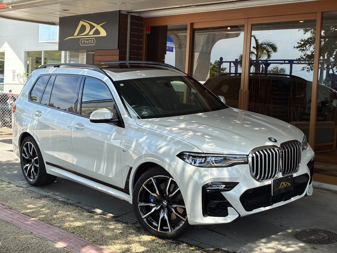 BMW X7 xDrive 40d Mスポーツ　６人乗り　　　　　　　　　　　　　　　　リムジン那覇空港個別無料送迎(最大7人まで)！　　　　　　　　　　　　　　　　　　　　　　　　　　※諸事情等により、リムジン以外での送迎になる場合もあり