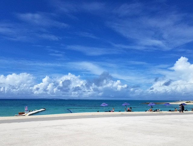 美らSUNビーチ｜沖縄レンタカーたびんふぉ