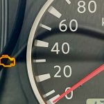 沖縄レンタカー利用者必見！車の警告灯一覧と対処法