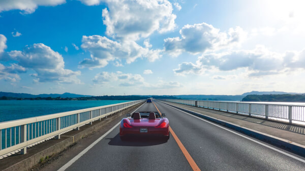 保存版】沖縄オープンカー旅で絶対走りたい！海の絶景橋レンタカー