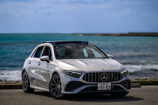 メルセデスAMG A35 4MATIC