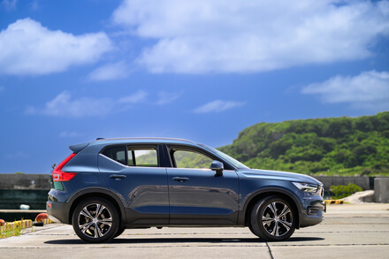 VOLVO XC40 横
