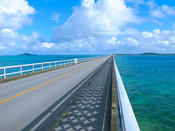 【宮古島・池間大橋】美しい景観と歴史を巡るレンタカー旅