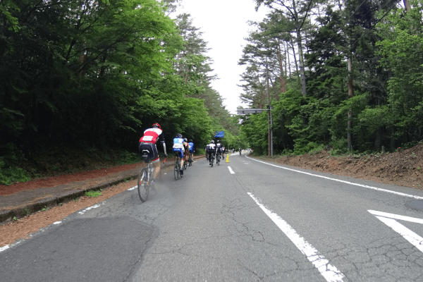 自転車追い越し