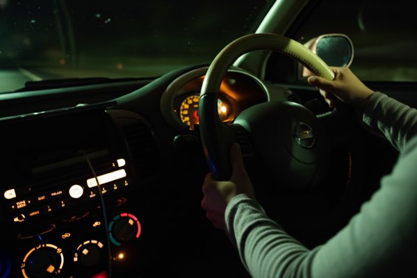 夜道運転